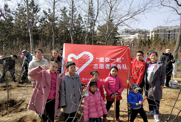 當(dāng)雷鋒月和植樹節(jié)相遇——相約春天，播種綠色，志愿精神薪火傳